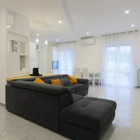 Casa vacanze Maison Mira