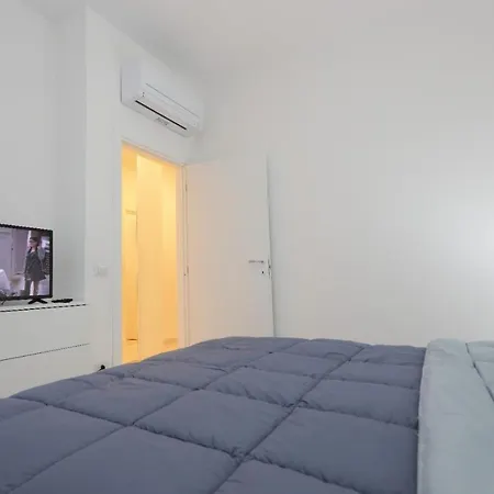 Maison Mira Nyaraló *